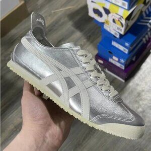 New Onitsuka Tiger Mexico 66 ASICS Sneaker Shoes in Silver